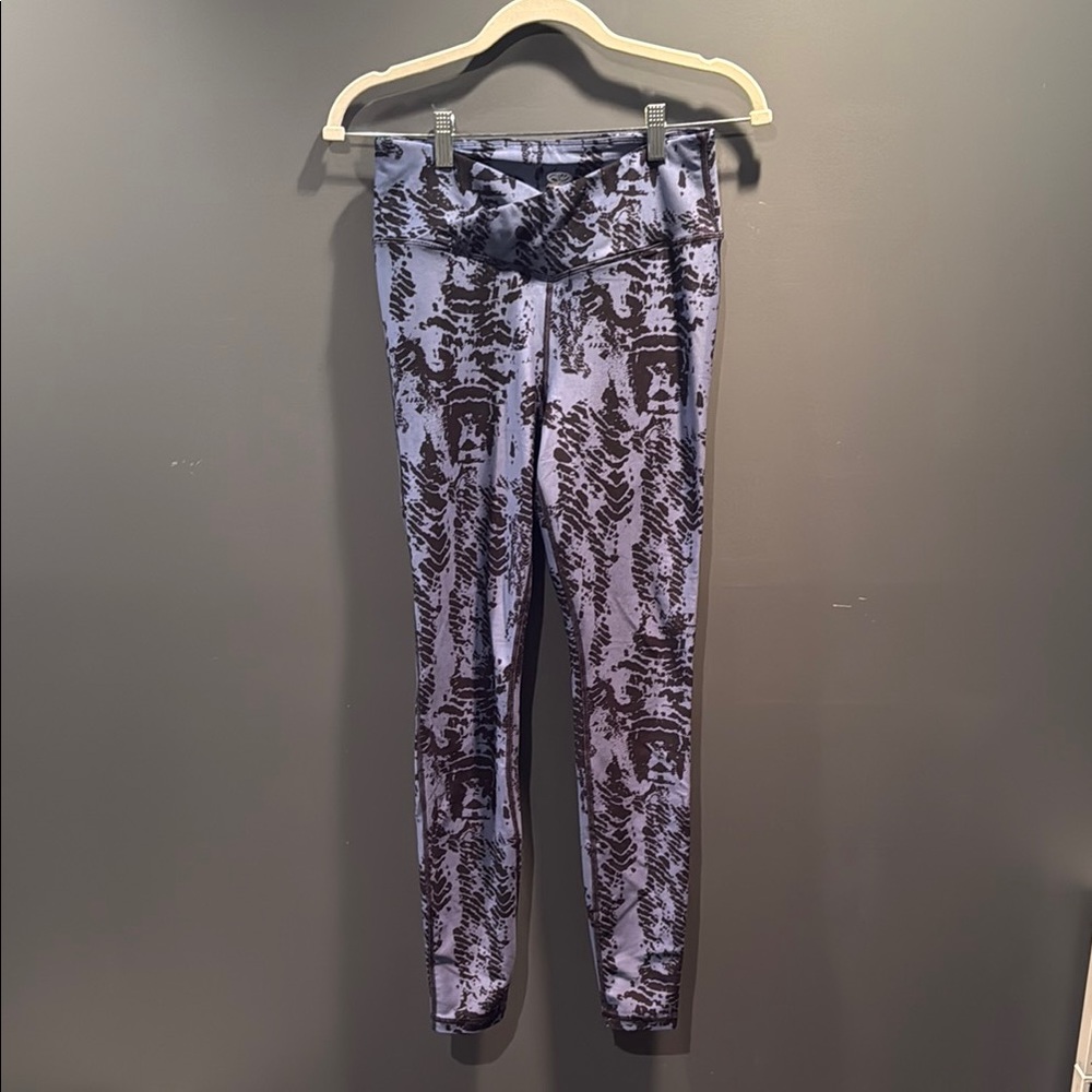 Athletic Works Purple and Black Patterned Leggings